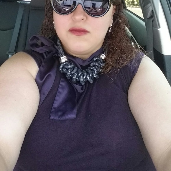 Meet your Posher, Marina - Picture 1 of 1